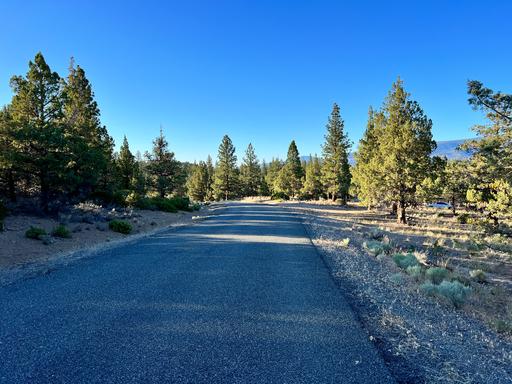 All Utilities, Level lot for building 1