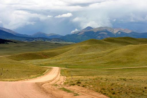 Scenic Backdrop, Open Expansive Land 1