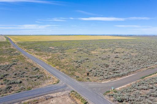 Close to Pot Holes Park 1